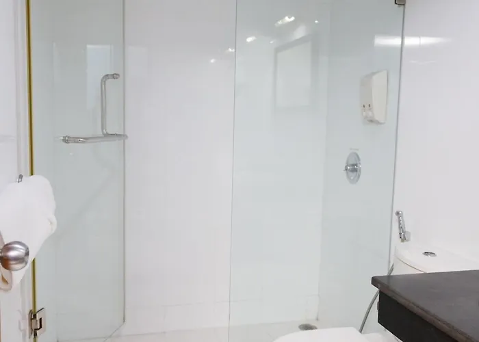 Elite By Upar, Silom